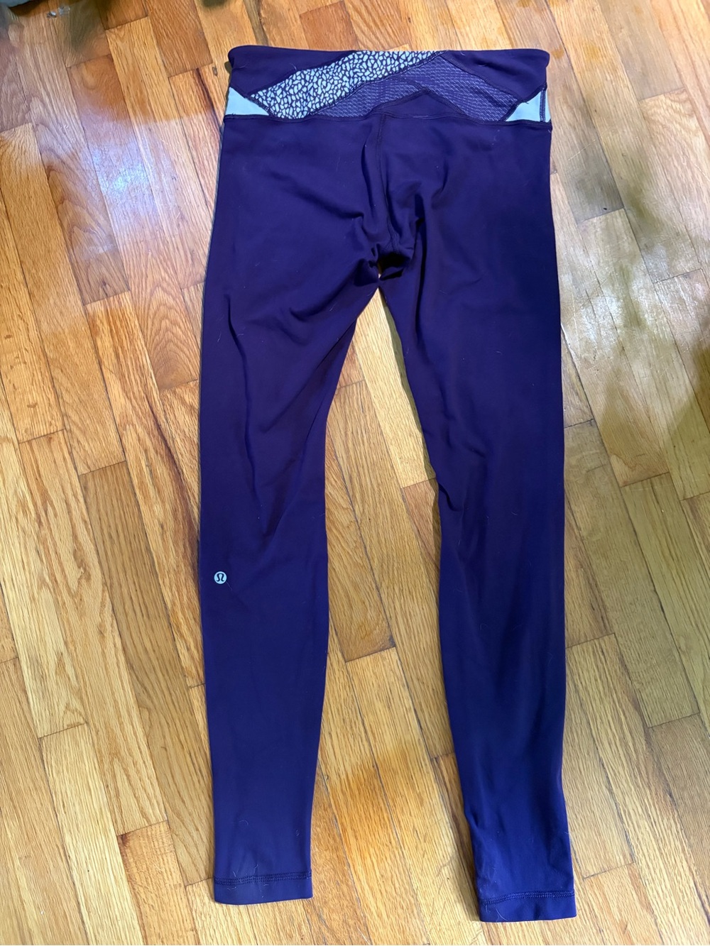 Lululemon wunder under III 8 purple Zinfandel mosaic